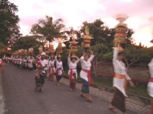 お祭り行列2 お祭り行列2